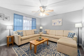Dandy in Downtown Clarksville- - 3 miles from Downtown!